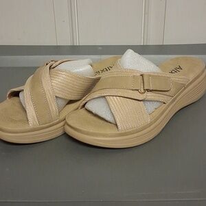 Altxic Tan Women's Beach Shoes
